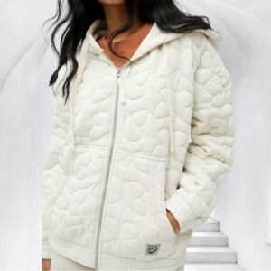Urban Outfitters BDG Butterfly Quilted Jacket Size Small